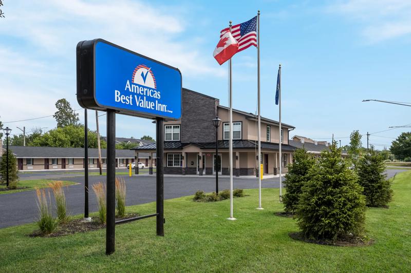 ABVI_FarmingtonNY_Exterior_Sign with Flags - 67425725-78BC-4564-9FC06F0FFE7DDE05