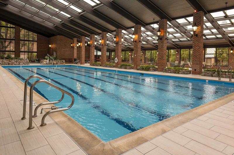 MOD_WilliamTell_indoor pool - 677E4B58-EC81-4C40-B6DCC4ED44814CBF