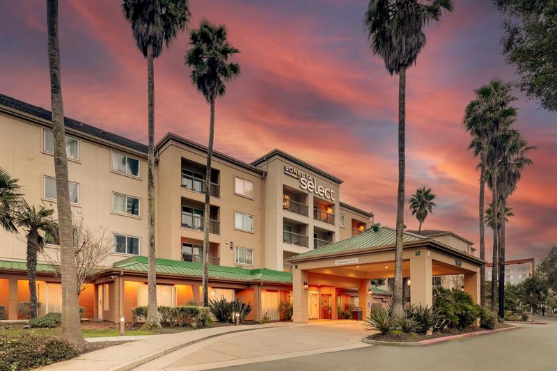 Sonesta Select Hotels