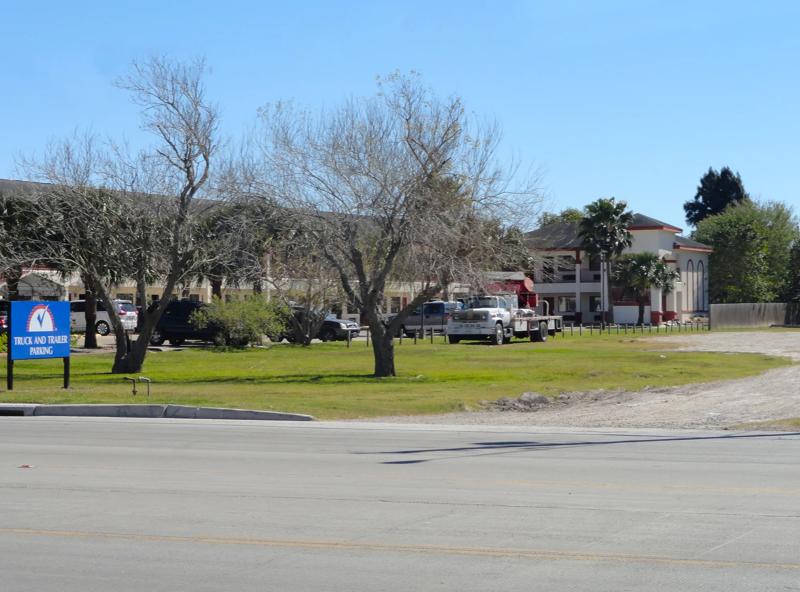 ABVI_BrownsvilleTX_Exterior_Truck Parking - 67DA3BE8-9C40-4102-8060BBBCF7685D36