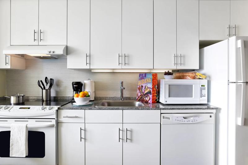 SES_NewOrleans_Kitchen - 67DFA386-561C-48DA-A2C8AB45D61A07F7