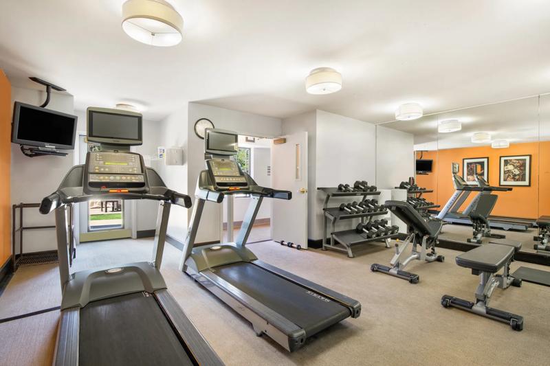 SES_SanDiegoRanchoBernardo_Amenity_FitnessCenter - 694467DE-ECC3-4E02-8BE77DA2A89C6AE9