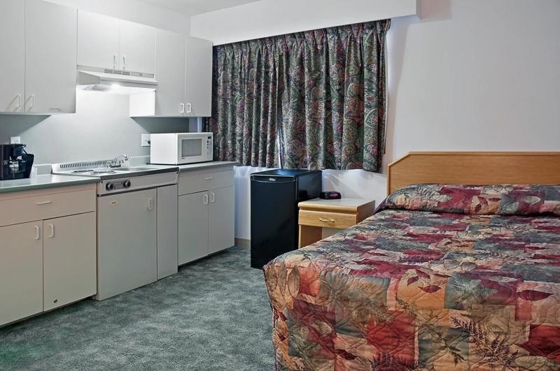 CBVI_Mile0_BC1651_Family_Suite - 6A1A2CC3-FF35-4B01-8C85CAB9AF87DF48