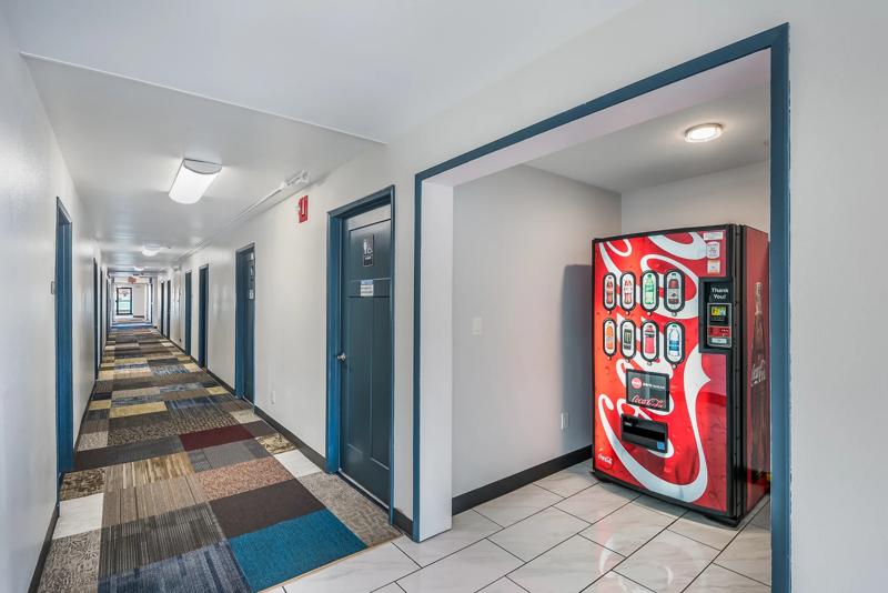 ABVI_EastPeoriaIL_Amenities_Vending - 6CAEB416-55D4-4C45-8F1F7BA929602787