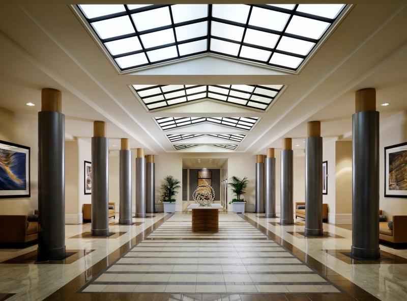 SHR_RedondoBeach_Lobby 2 - 6EB0E34C-192F-4551-BAC32468A0959D24