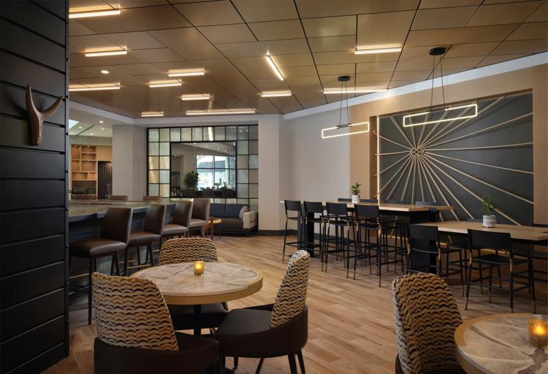 SHR_Irvine_Dining_barreverseareawider - 6F09A033-4F94-4B32-964A5CE881602E69