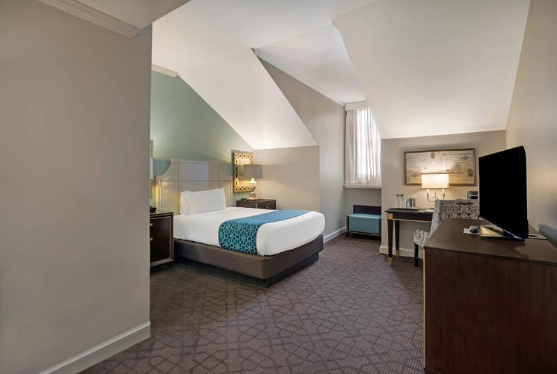 In-Room Amenities at The Royal Sonesta New Orleans