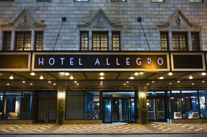 A view of the exterior entrance of the Hotel Allegro 

Exterior_Port_Cochere_7440.jpg