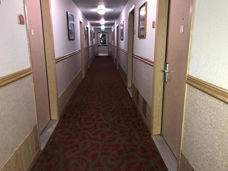 ABVI_LynnwoodSeattle_WA2263_Hallway - 7427FC6B-D1B7-4896-AB015F811FA830D2