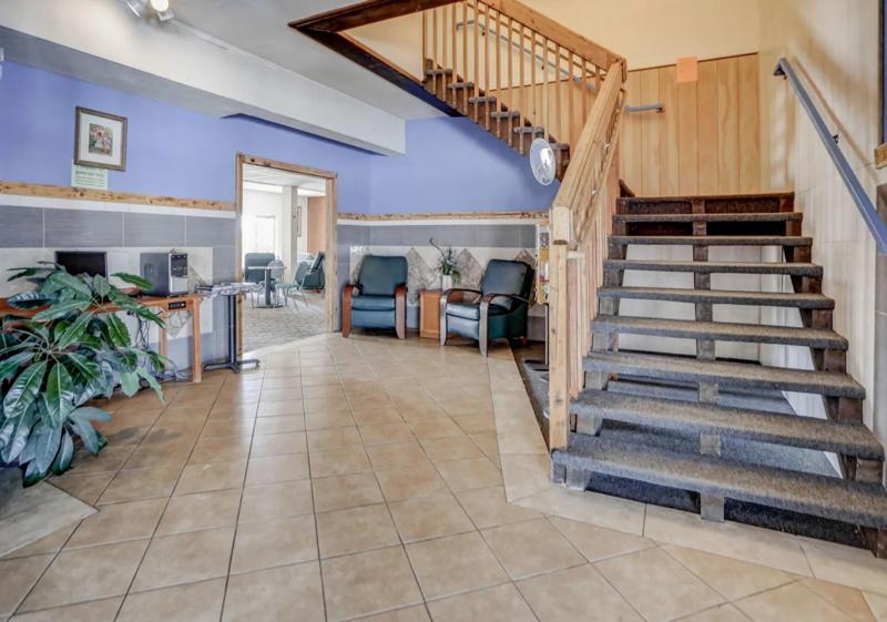 ABVI_GreeleyEvansCO_Lobby_Staircase - 75A1B370-B001-4428-B04799D4D0159F45