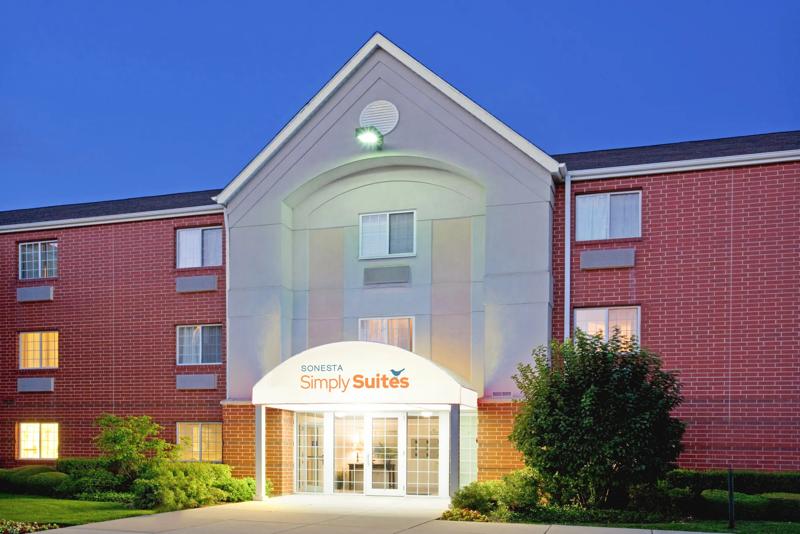Sonesta Simply Suites Naperville Warrenville