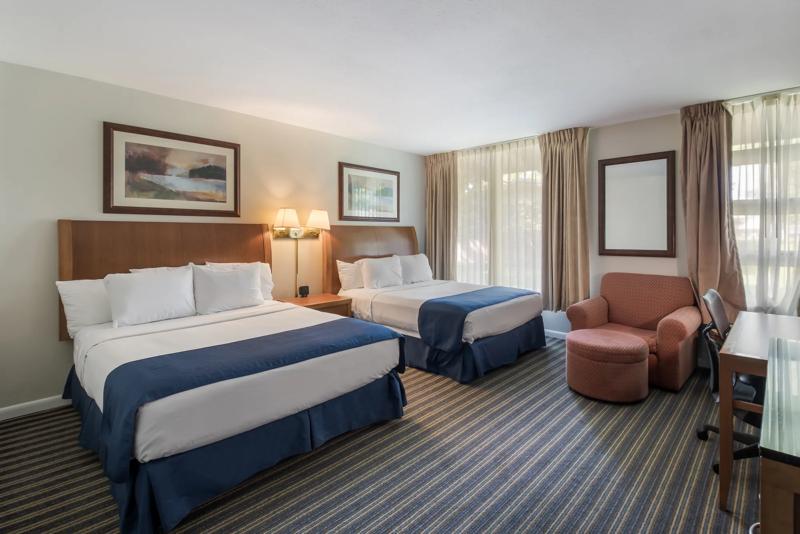 ABVI_PaintedPostNY_GuestRooms_Two Queens_Room - 7A2C2799-40BD-414A-84530CC19EC30F06