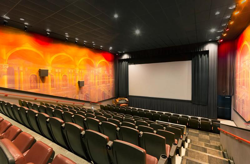 TRS_ChaseParkPlaza_Amenities_Theater_1-B
