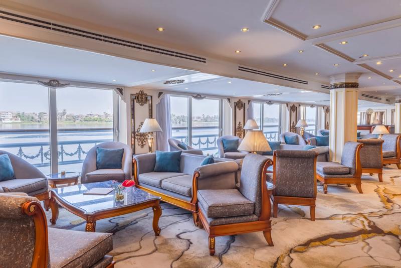 Lounge & Piano Bar 