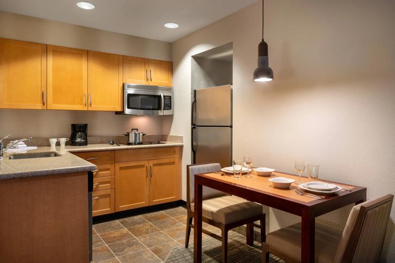 SES_Tempe_GuestRoom_3 - 7E0BAC55-C197-4E77-9516B5C78B49C666
