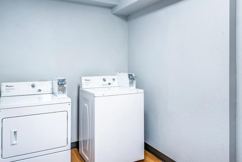 ABVI_EastPeoriaIL_Amenities_Laundry - 80265B60-6B71-49EF-A2B4BF1F2D5E2C0B