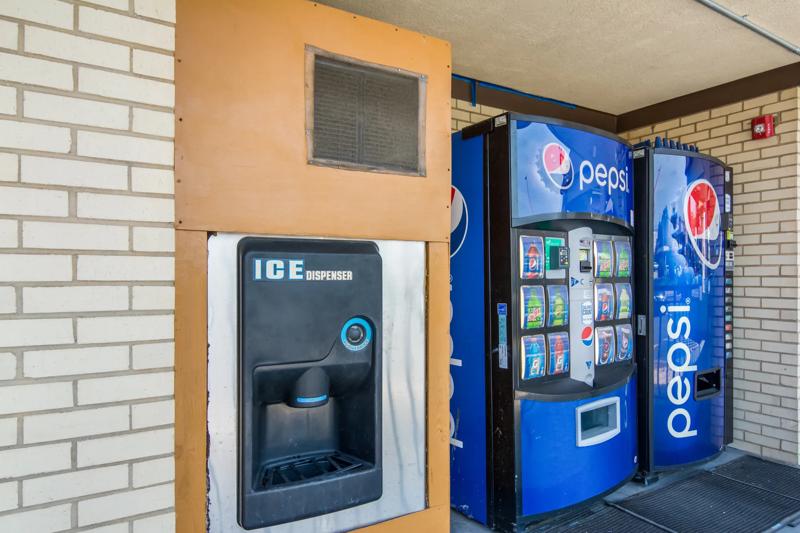 ABVI_WadesboroNC_Amenities_Ice Machine - 809E3F57-00CC-438A-B89A8E611DA6ABD3