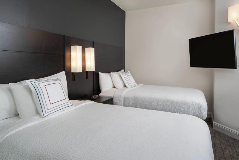 SES_NewOrleansConvention_GuestRoom_11