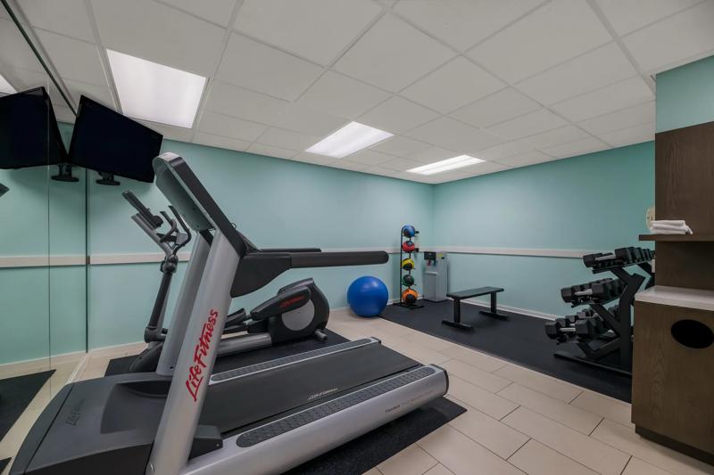 SES_OrlandoInternationalDrive_Amenity_FitnessCenter - 8227B47A-EA67-4893-8B86C5E82A7F9AC4