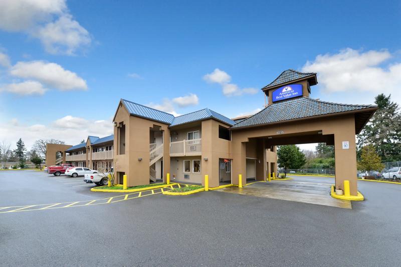 ABVI_LakewoodTacomaS_WA2006_Exterior(2) - 82AF62C8-4D60-42D2-B522A5F6BCF976F6
