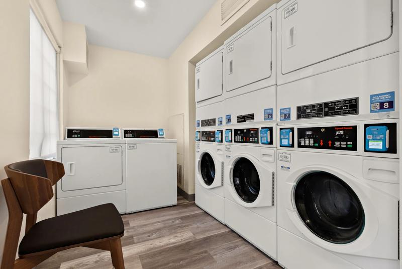 SES_DenverSouth-ParkMeadows_Amenity_Laundry - 843ED100-A6ED-4CDD-9A078F89B09007F6