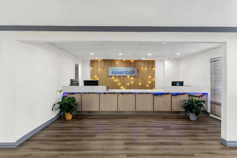 SEH_NW_Houston_Lobby1- EDITED - 85D5464B-D978-4326-962A0E1D0826A829