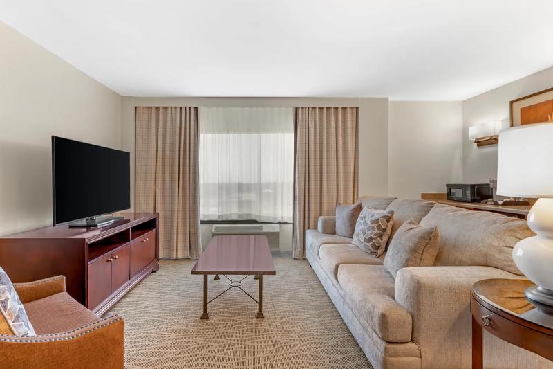 In-Room Amenities at Sonesta Atlanta Airport North