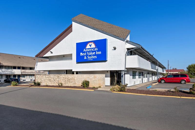 ABVI_KansasCityEIndependenceMO_Exterior_Front - 87C2D751-1335-4E4D-AB1B760CD9CECD3F