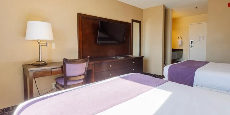 RLH_RedGarterHotelAndCasino_NV2590_NQ-room_02 - 885E8288-B001-4569-A9BFDE61F034EA36