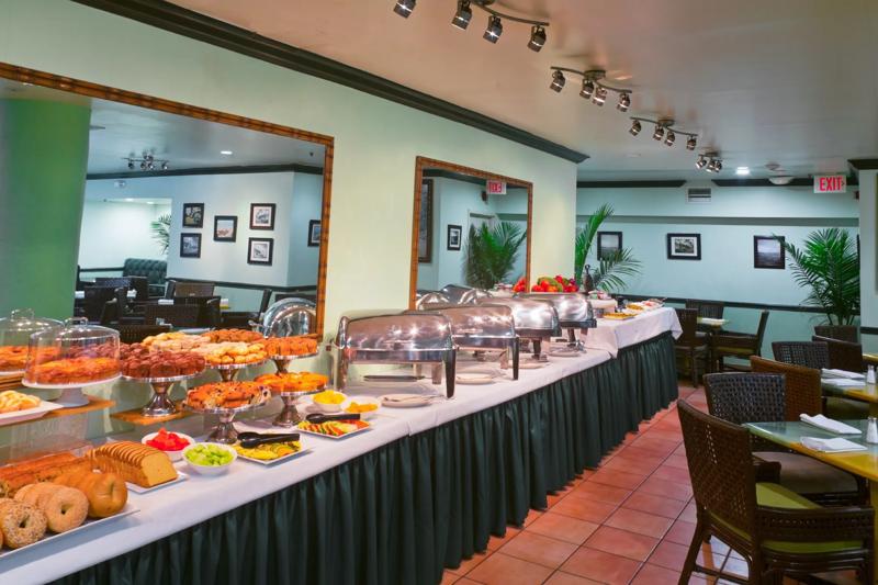 HotelRLLexington_Dining_Sunrise Cafe - 894F4C5A-EC7F-4527-B0122600928FD11B