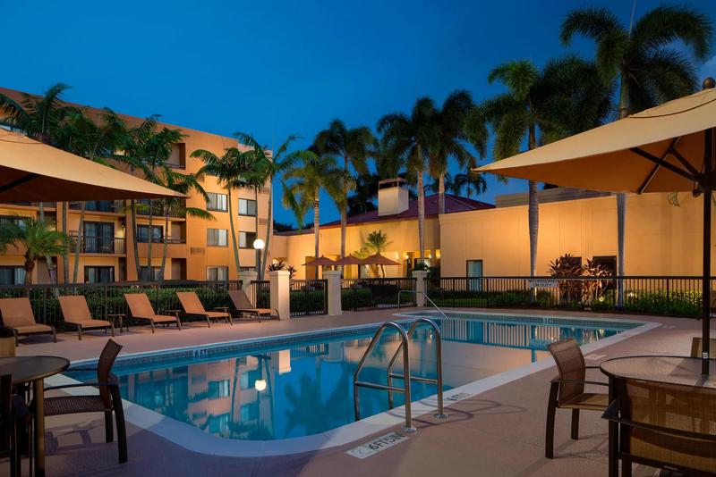 SEL_BocaRatonTownCenter_FL10381_21450240