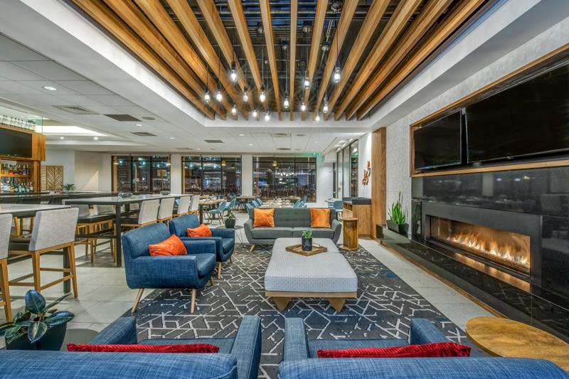 SHR_DenverDowntown_Dining_TheLockwoodKitchenAndBar_1 - 8E2C7DD0-6EFF-4A18-BC3FF384F1512EDA