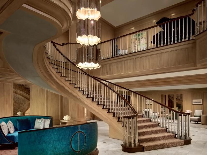TRS_HarborCourtBaltimore_Lobby_Staircase - 8F1A86FB-60A9-4C9D-9B4A0C7620836A30