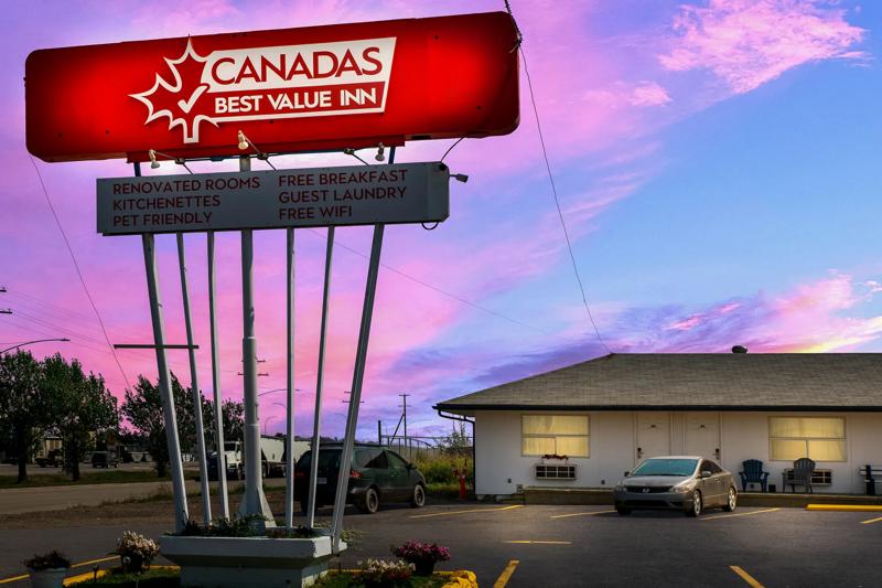 CBVI_FortStJohn_BC1699_Twilight_Sign_1 - 90993AEF-D34B-489A-86E546E2EC0B988C