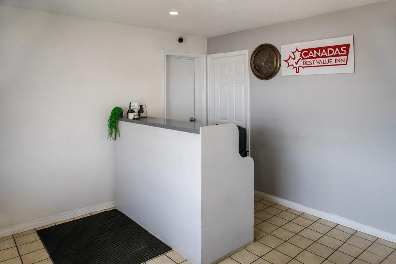 CBVI_FortStJohn_BC1699_Lobby - 90E5E522-9BEC-4926-9D97D7F0F4CD9823