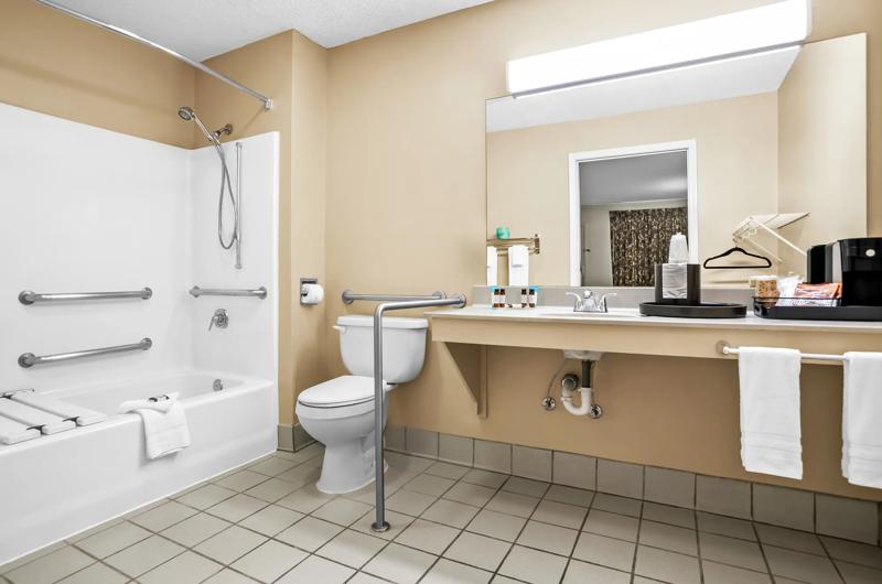ABVI_RomeGA_GuestRooms_ADA King Suite_Bathroom - 914E4B82-4EEA-40CB-B2B3C59D41FC7683