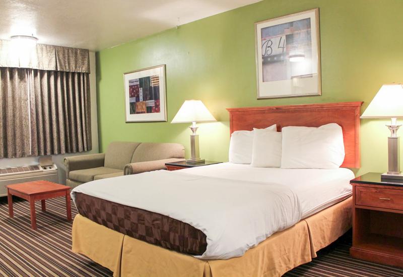 ABVI_BoardmanOR_GuestRooms_Superior Queen_Bed - 9397D76D-9160-43E3-B327C82F21FA2DB2
