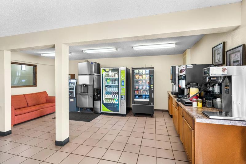 ABVI_DecaturIL_Amenities_Vending - 93D577F6-DBF0-4B8A-B64371AD8998E4CA