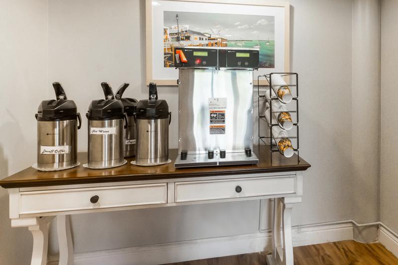 RLH_Monterey_CA7112_Coffee_Area - 944D2E67-90C9-4FF8-91FB4313080DC0A7