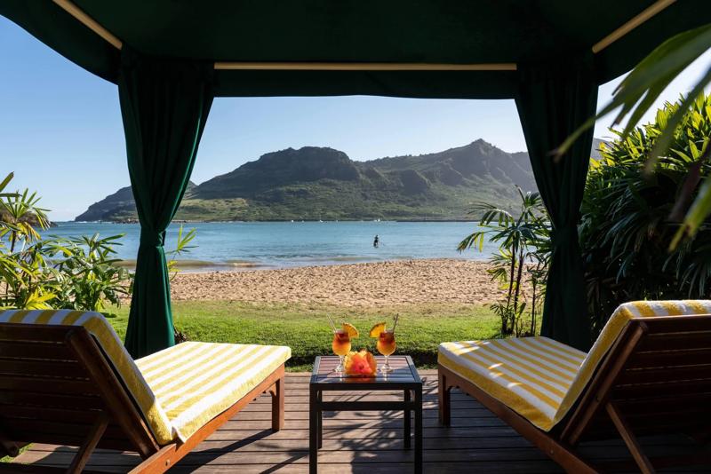 TRS_KauaiResort_Amenities_Private Beach Cabanas