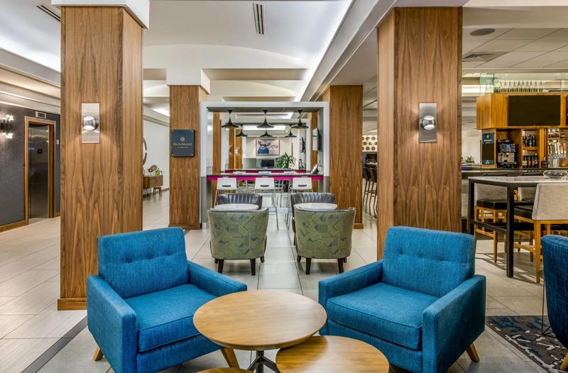 SHR_DenverDowntown_Lobby_LoungeAndWorkSpace