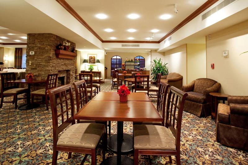 SES_BatonRouge_Dining_1 - 97F518C9-CD78-440B-864768334CE51A02
