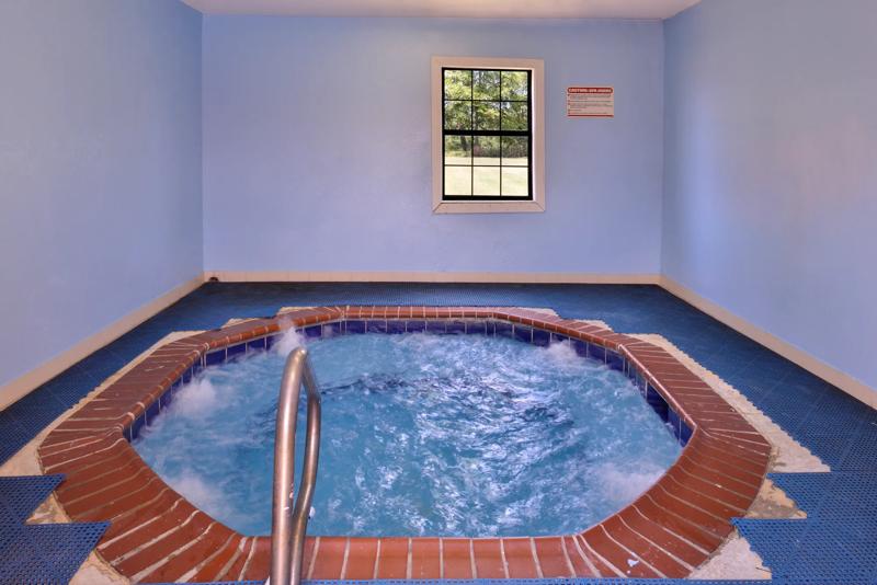 ABVI_BatesvilleMS_Amenities_Hot Tub - 9AB65ACF-2F6A-4703-ACCDFCD74DC3F532