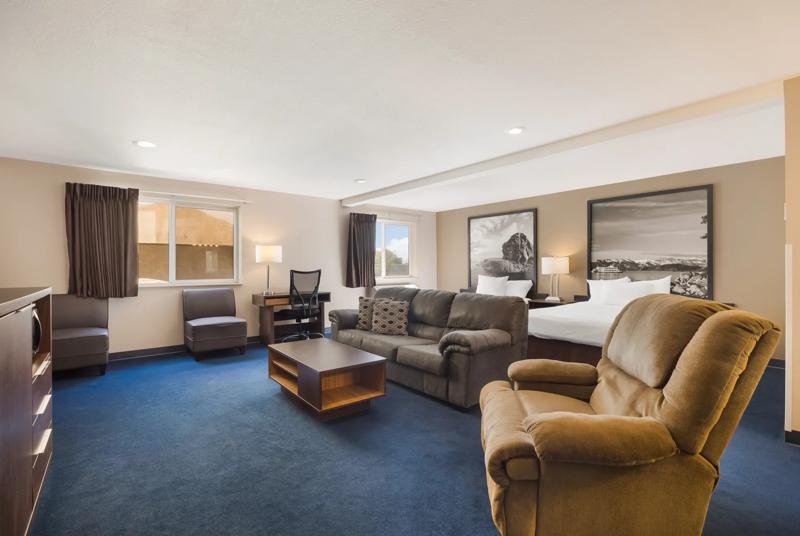 ABVI_SparksNV_GuestRooms_Two Queens Suite_Room - 9B205AE9-EAA3-4A75-BF535D8738BAEB40