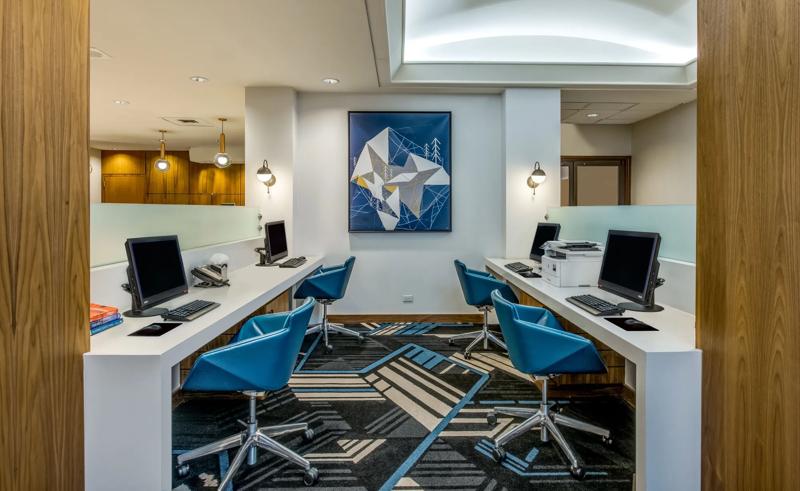 SHR_DenverDowntown_Amenity_BusinessCenter - 9B72778F-BBB6-4B2F-95B96900EBA9CDA4
