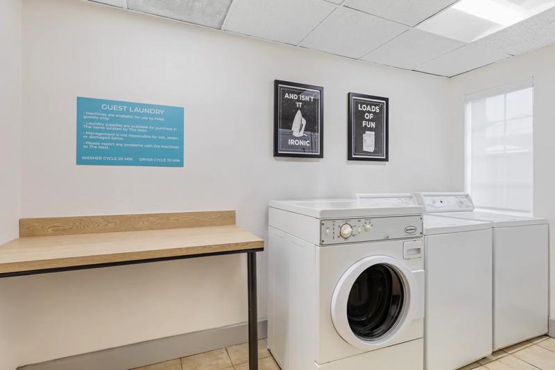SES_Chatsworth_laundry-1 - 9DF707A1-315A-4C0E-B40B42DD760B8F1F