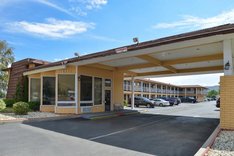 ABVI_CarsonCityNV_Exterior_Porte Cochere - 9E7E56C7-F638-4063-AF9AC1B9E5B9006C