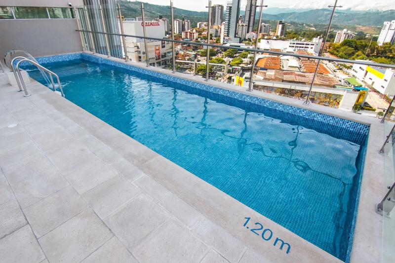 SHR_Bucaramanga_Piscina-5 - 9EE7142D-4D1D-452D-95E982FAC241C03F