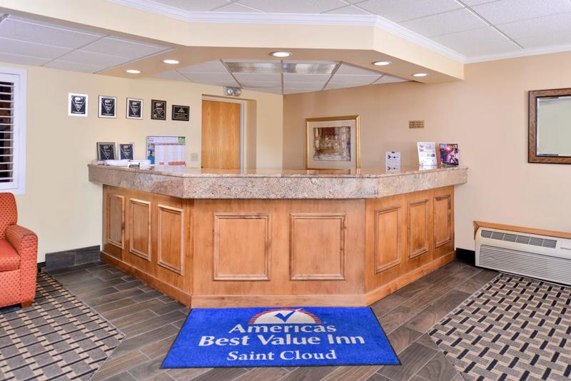ABVI_StCloudMN_Lobby_Front Desk - A13B3B2B-3193-4110-A3F8E42EB29E2CC9