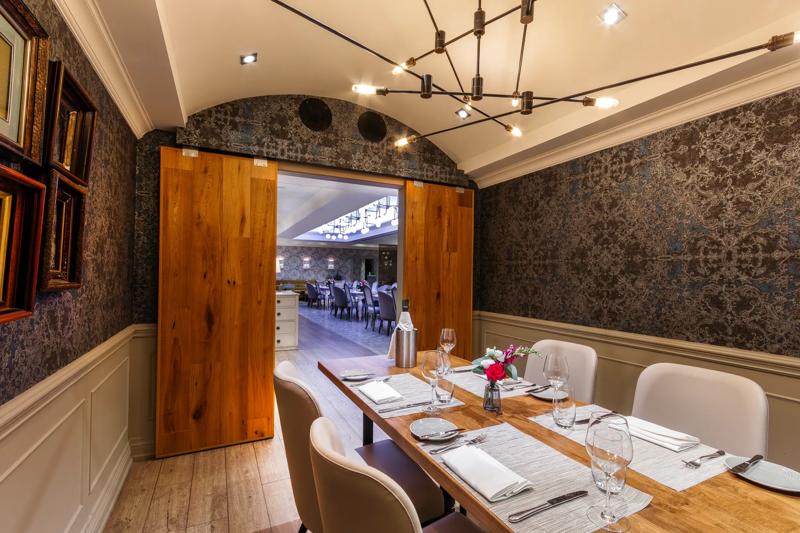 TRS_TorontoYorkville_Dining_Signature Restaurant_Private Dining Space - A61A3DBC-7440-4547-A7A74EC6388363E2